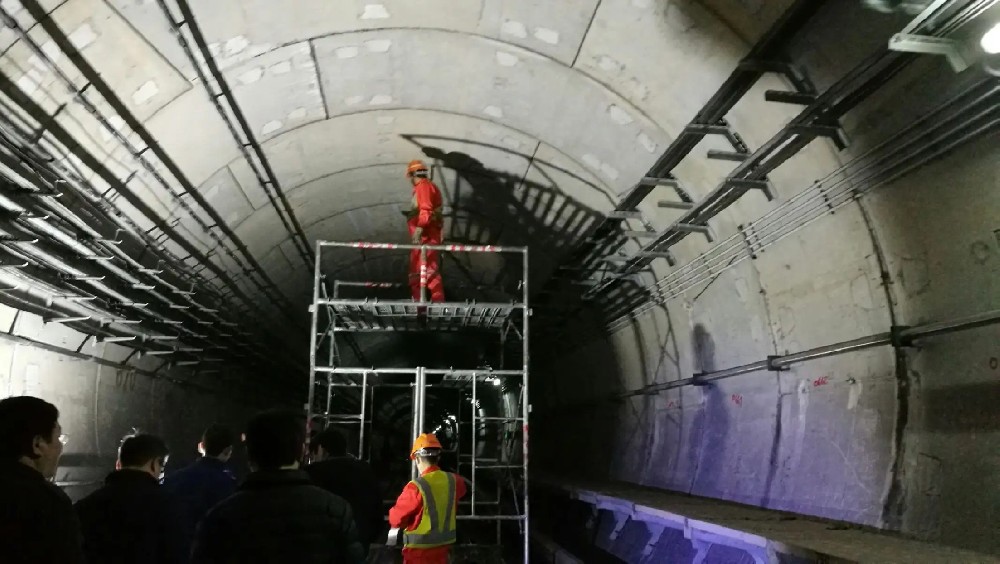 鄂托克前地铁线路病害整治及养护维修